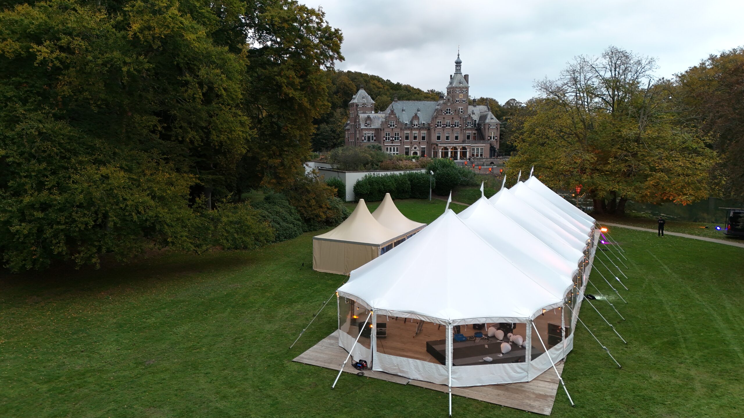 White Luxury tent large 10 x 22 meter - Afbeelding 7